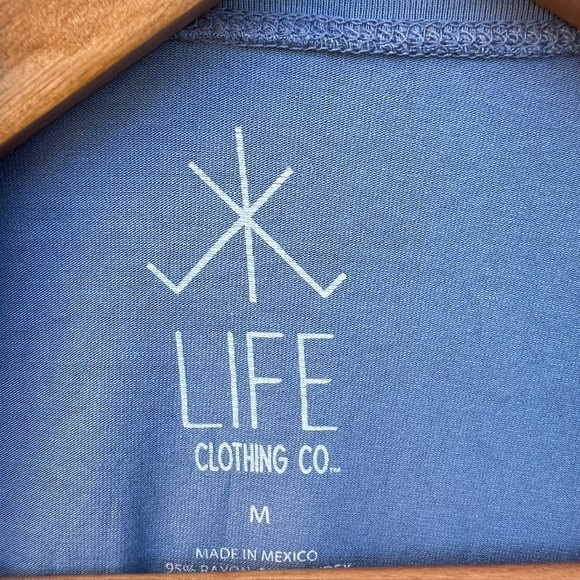 Life Clothing Co Protect Your Energy Blue Cropped Graphic Tee M - Picture 7 of 8